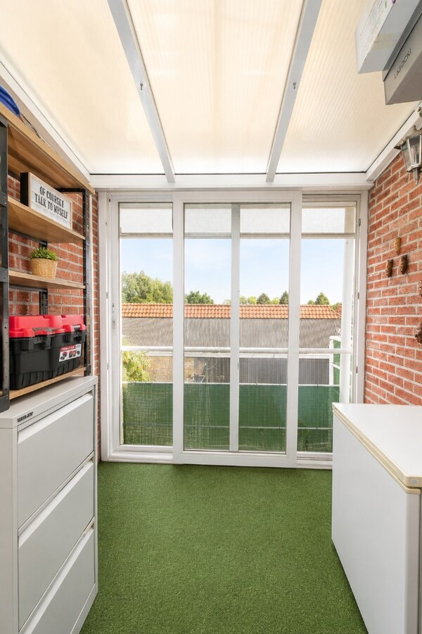 Te koop: Lichtrijk 2-slaapkamerappartement met dubbel terras en EPC-label B in hartje Sint-Niklaas! 