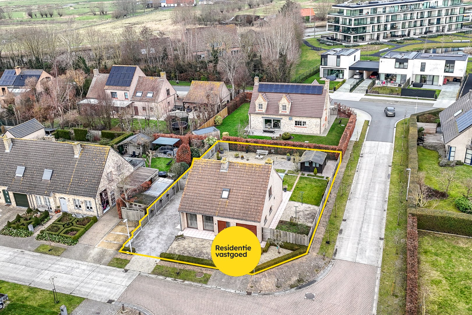 Vrijstaande ruime woning in rustige residentiële wijk in Oudenburg 