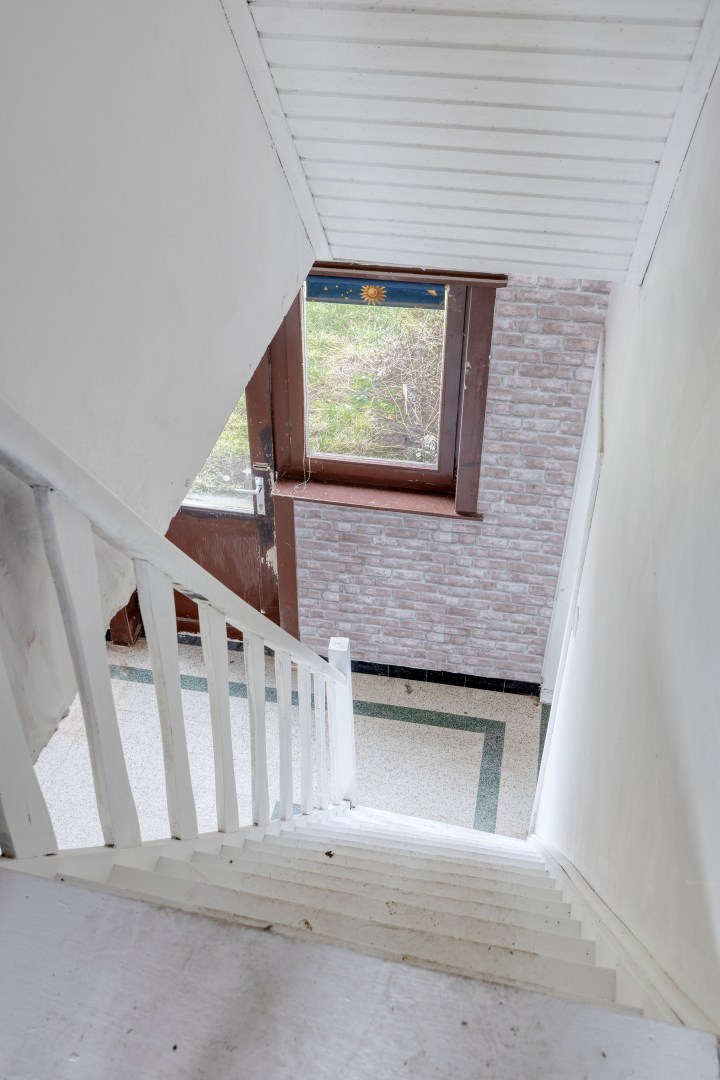 Te renoveren woning in een landelijk gebied in Geel op een perceel van 9.334m² 