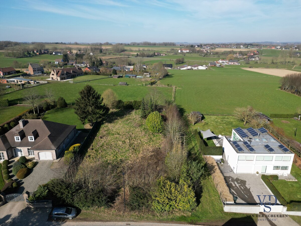 Bouwgrond voor Open Bebouwing (1484 m²!) te Mater 