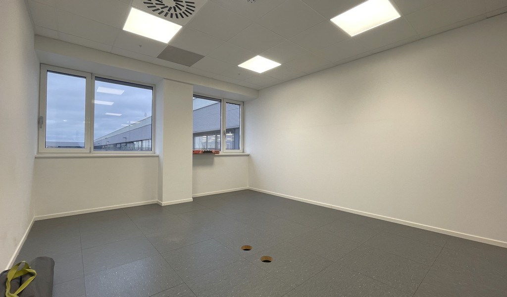 Instapklare kantoren te huur vlakbij de haven van Antwerpen