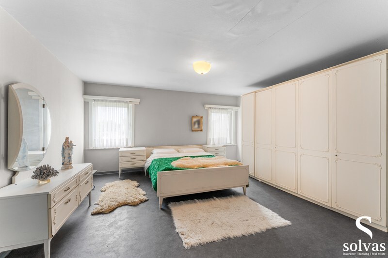 Ruime pastorie met tuin, terras, garage en energielabel G in Aalter - perceeloppervlakte 1545m² 