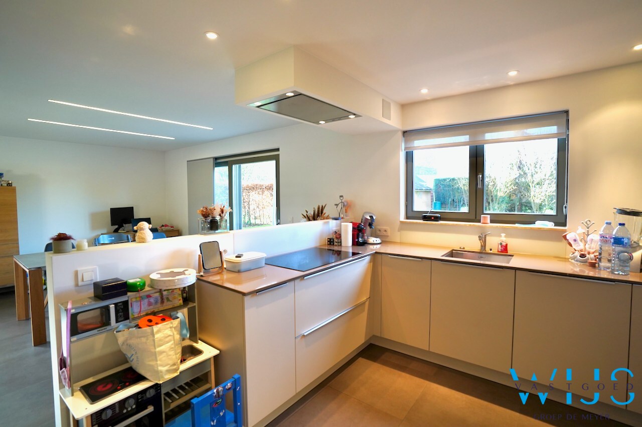 Tof woonhuis in een gekende woonwijk te Evergem 