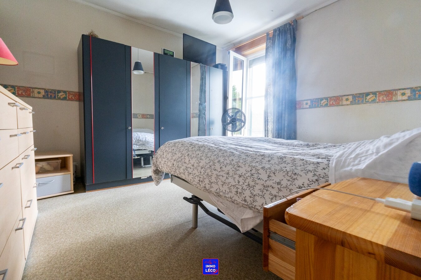 Maison d'habitation avec commerce, jardin, garage, EXCELLENT POTENTIEL !! 