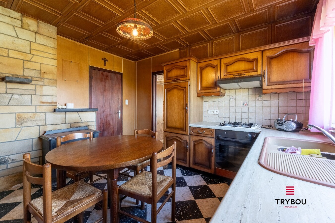 Charmante woning met grote tuin en tal van mogelijkheden 