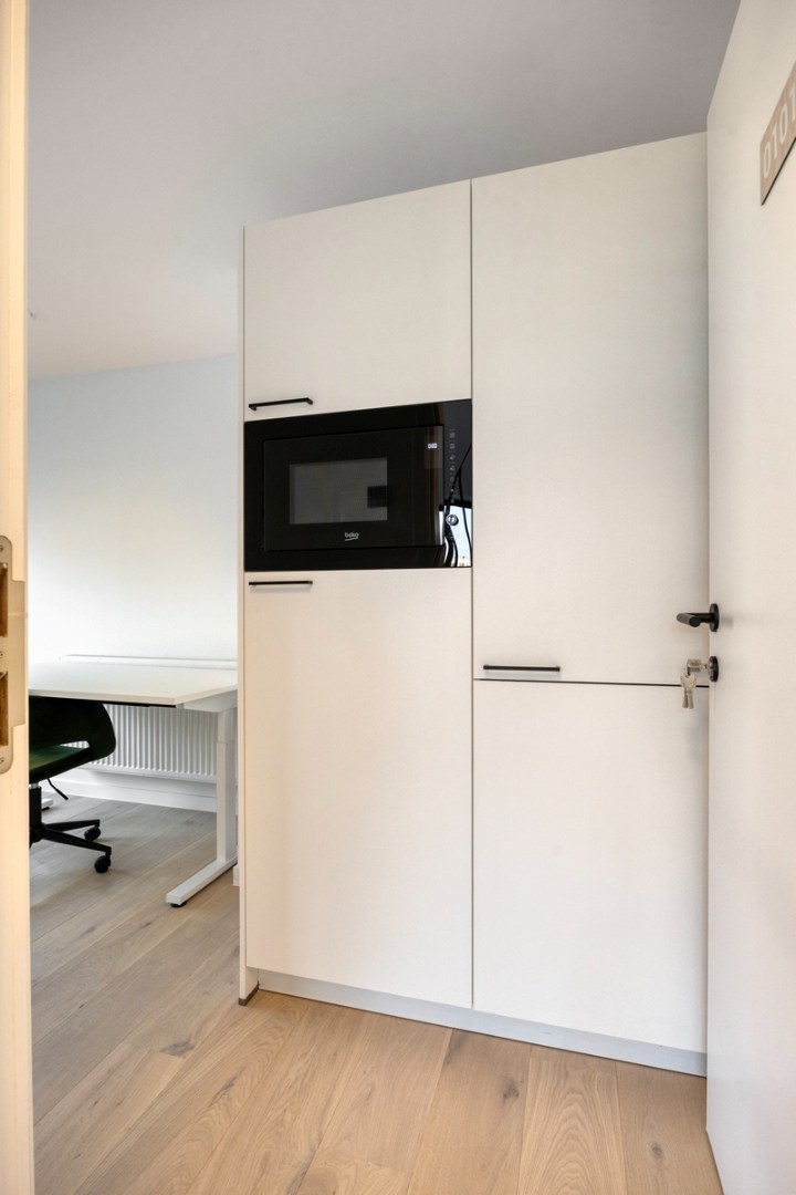 Volledig gerenoveerd en gemeubelde studentenkamer met privé badkamer en tuin - EPC A! 