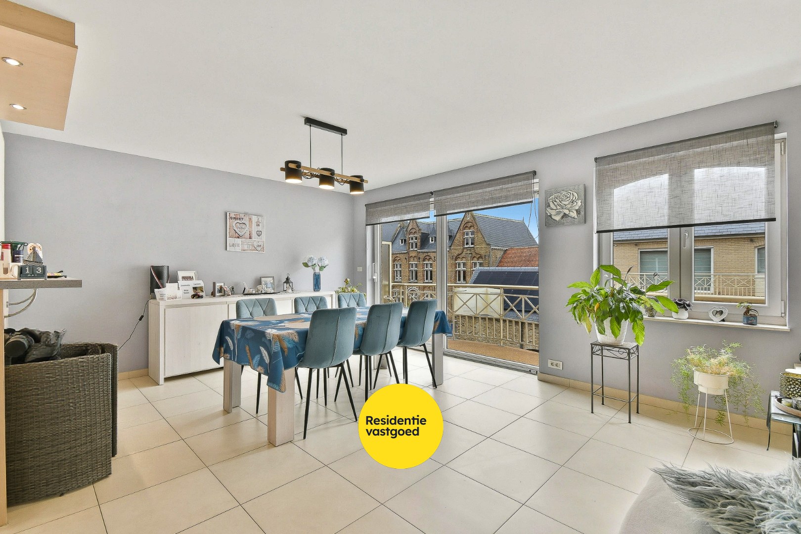Duplex-appartement in rustige residentie met twee slaapkamers en terras 