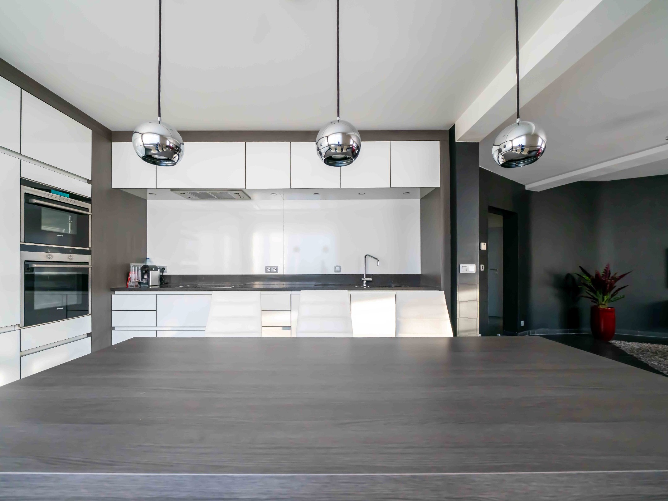 Gemeubeld 2-kamer appartement met goede bereikbaarheid 