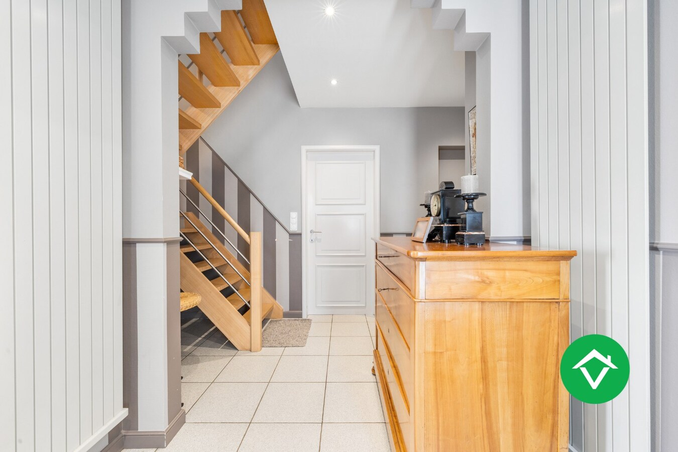 Alleenstaande woning met 5 slaapkamers en garage te Torhout 