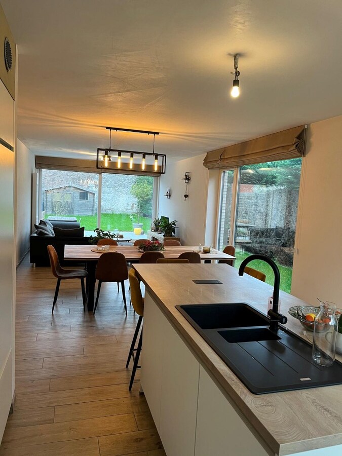 Energiezuinige Half Open  met garage 