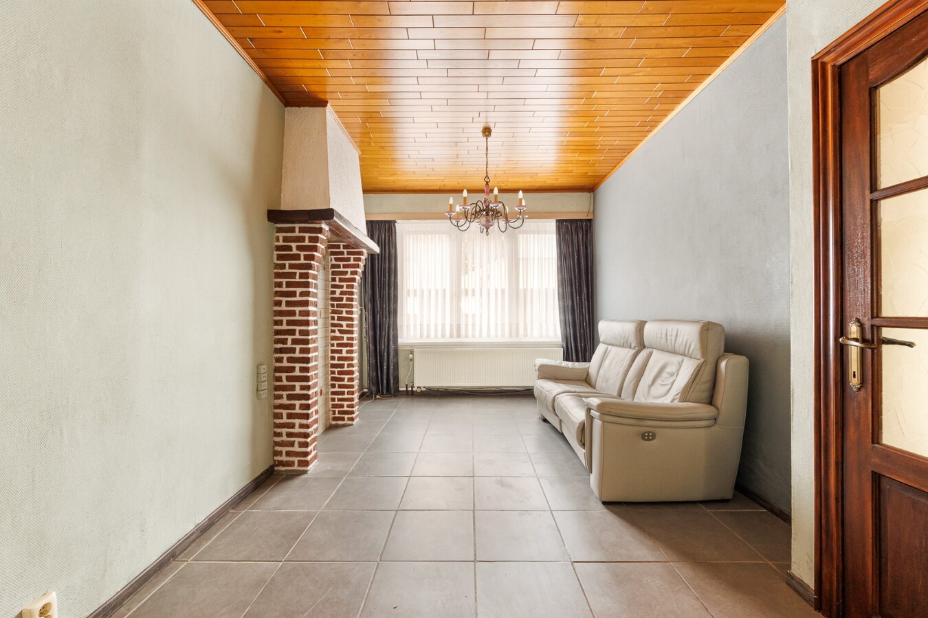 Te renoveren woning met 3 slpk en stadstuin te Hoboken! 