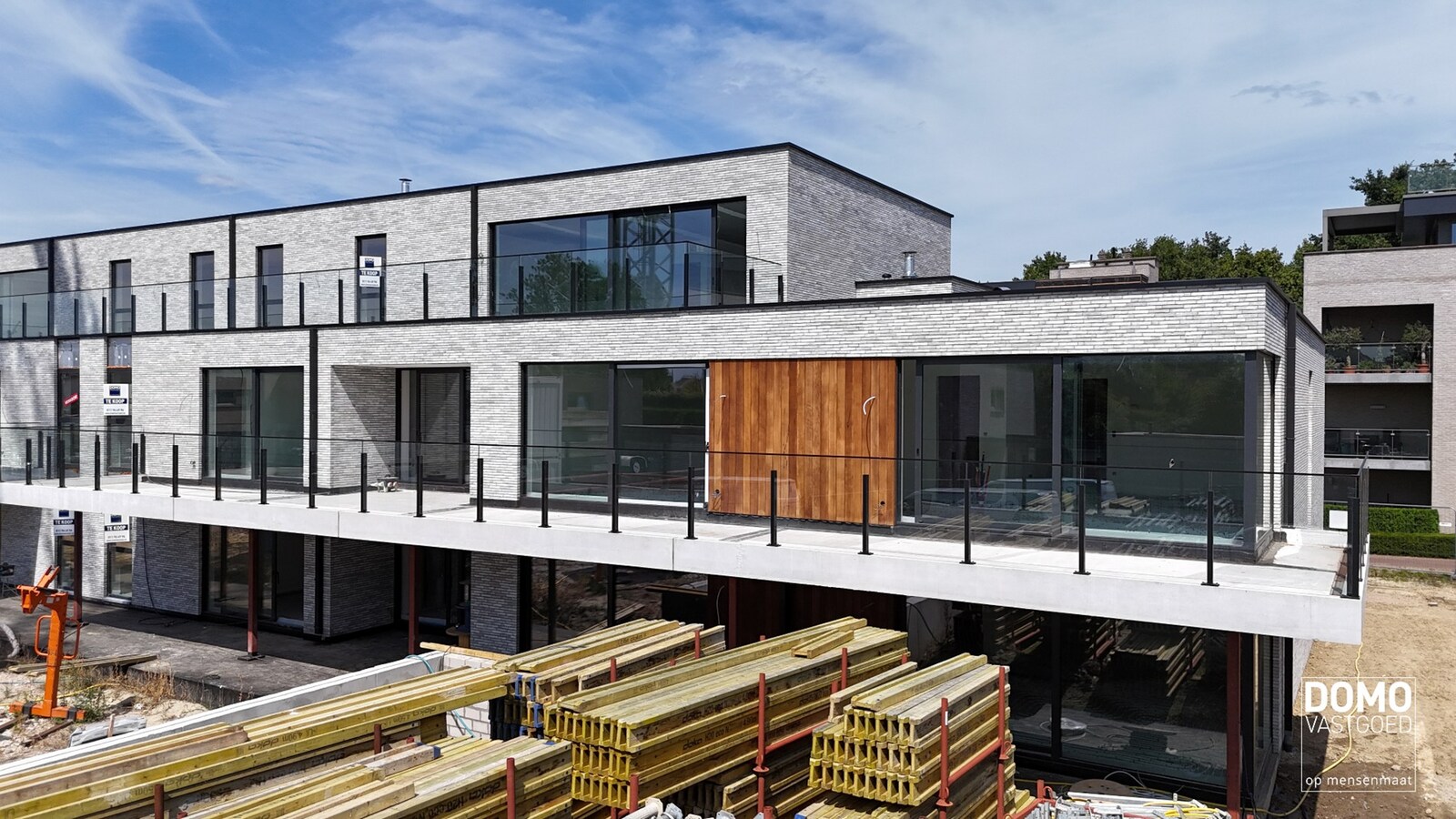 KNAP ARCHITECTURAAL WOONPROJECT IN HET CENTRUM VAN KERMT 