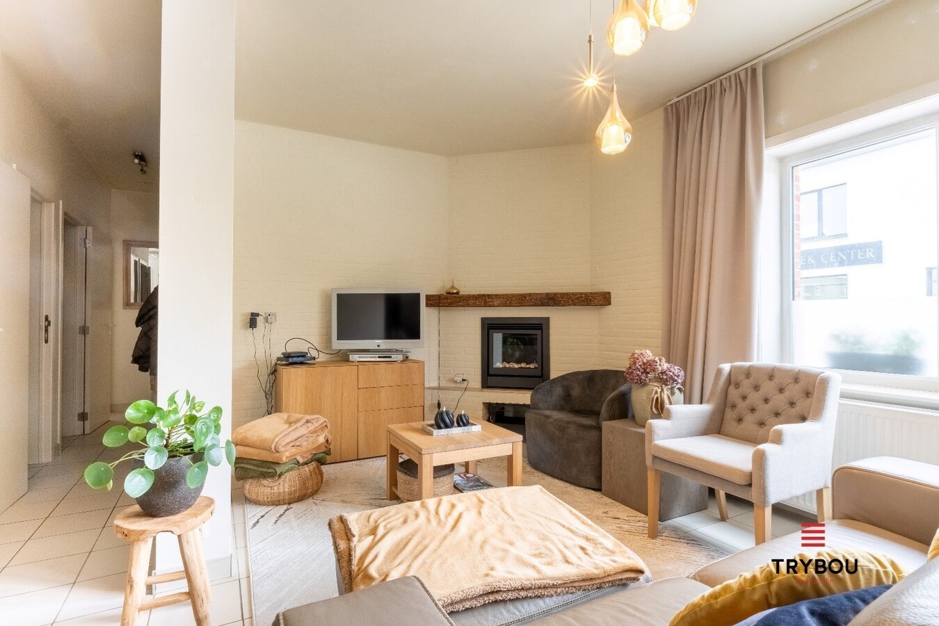 Ruim, instapklaar appartement met garage te koop in Langemark-Poelkapelle 