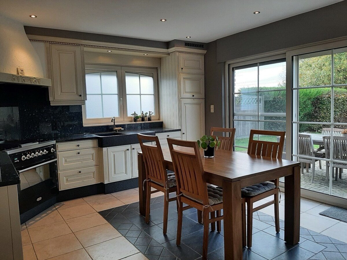 Belle villa avec prairie à l'arrière d'environ 66 ares à Zemst (Brabant flamand) 