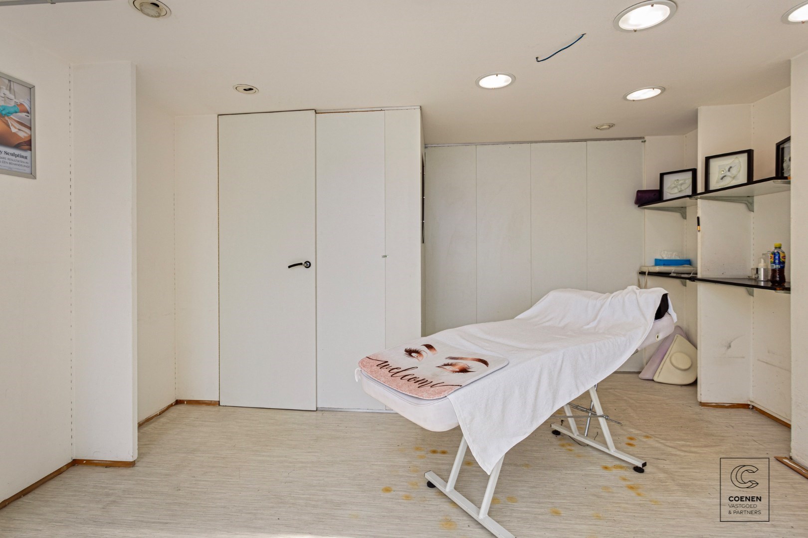 Prachtige handelsruimte met een bruikbare oppervlakte van 355 m² op een SCHITTERENDE locatie te Berchem 