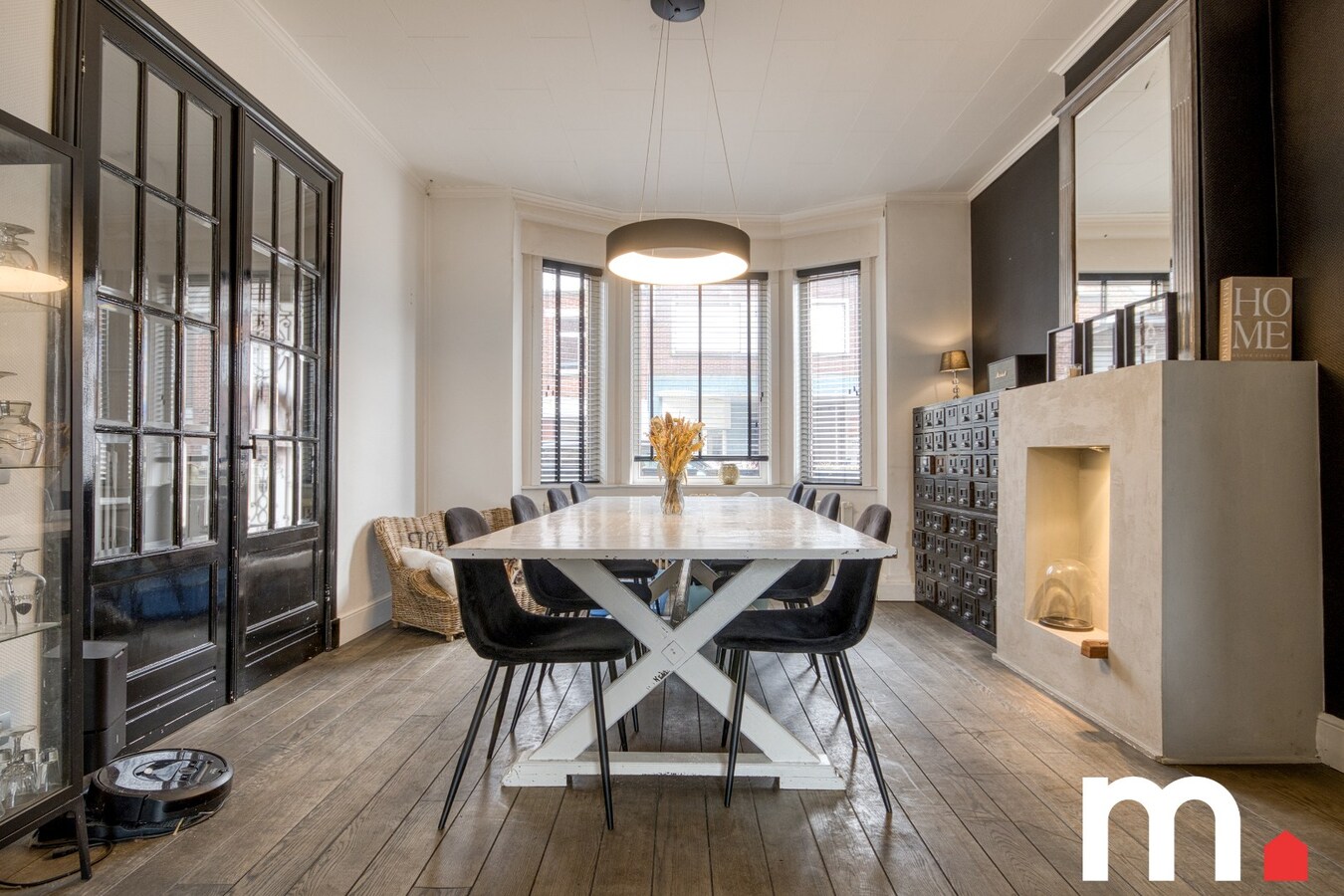 Karaktervolle, gerenoveerde herenwoning met 5 slaapkamers in Bissegem (Kortrijk) ! 