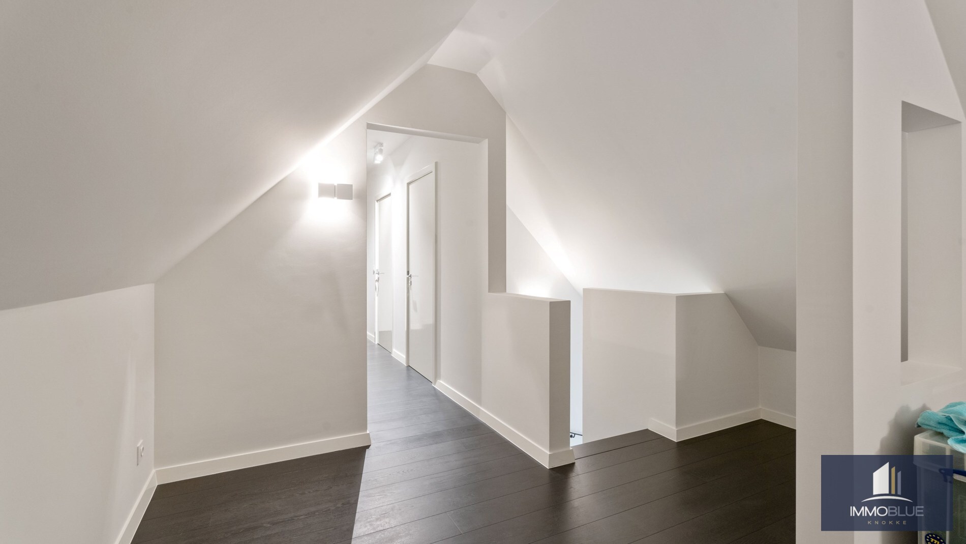 Exclusieve villa gelegen in een rustige, residentiële wijk . 