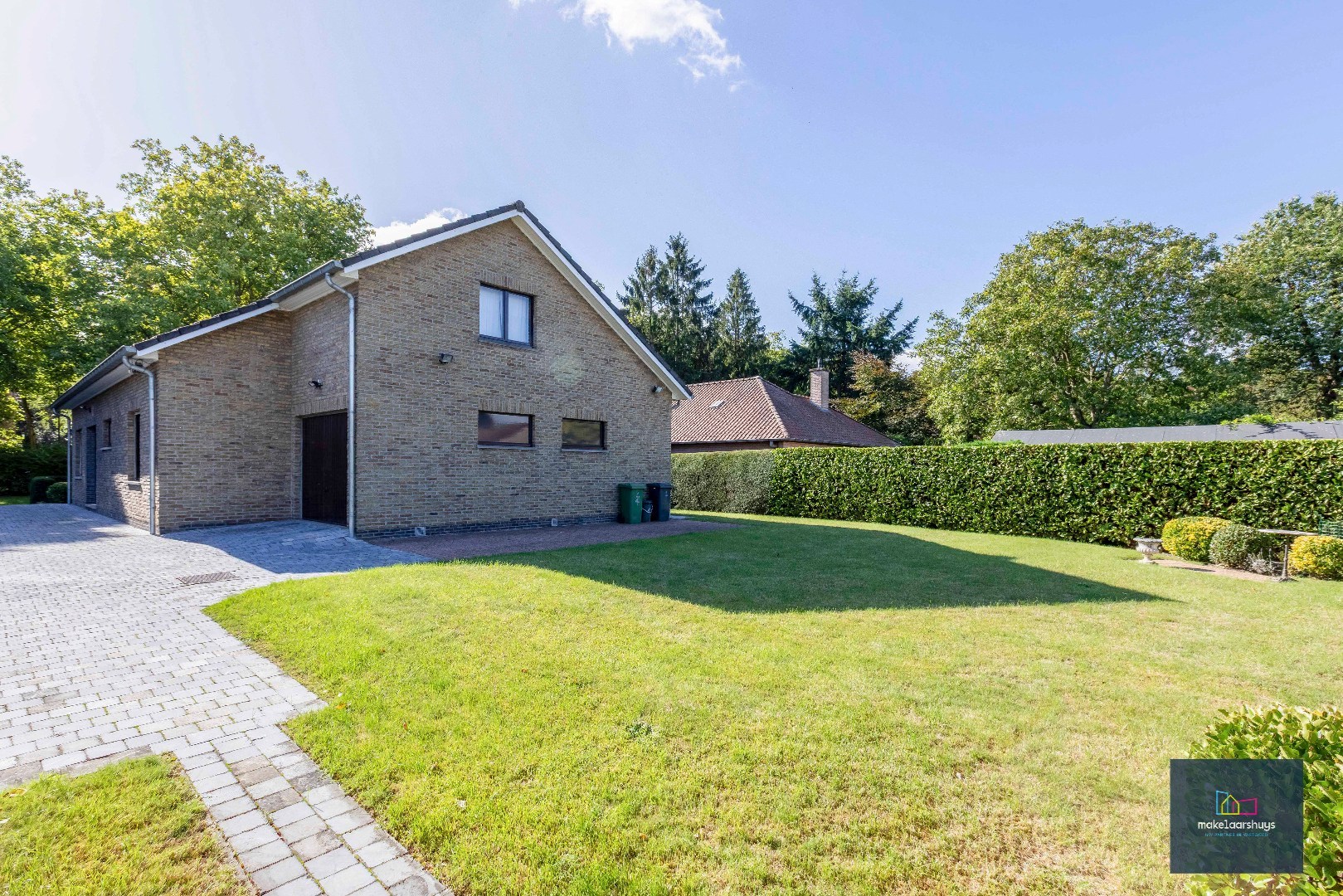 VERKOCHT !!! Goed onderhouden bungalow nabij centrum Mariakerke 