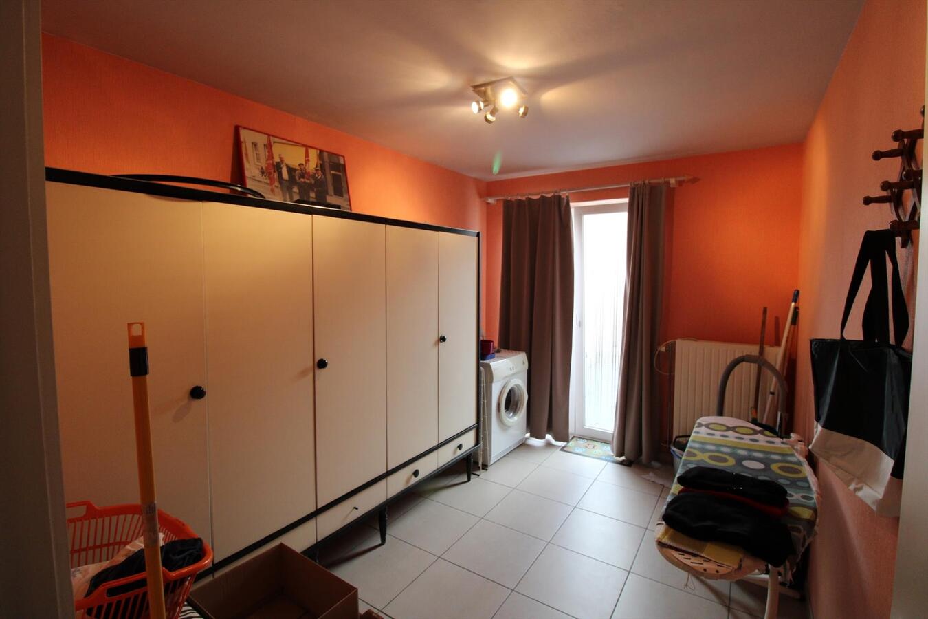 Gelijkvloers appartement met 2 slaapkamers en groot terras in centrum Koekelare 