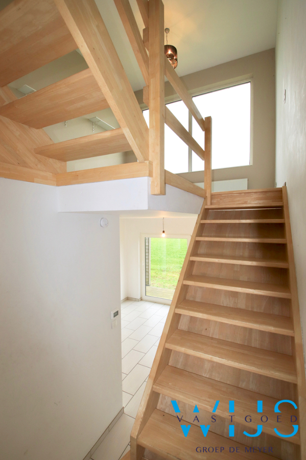 Instapklare bel-étage met 3 slaapkamers te ASSENEDE ! 