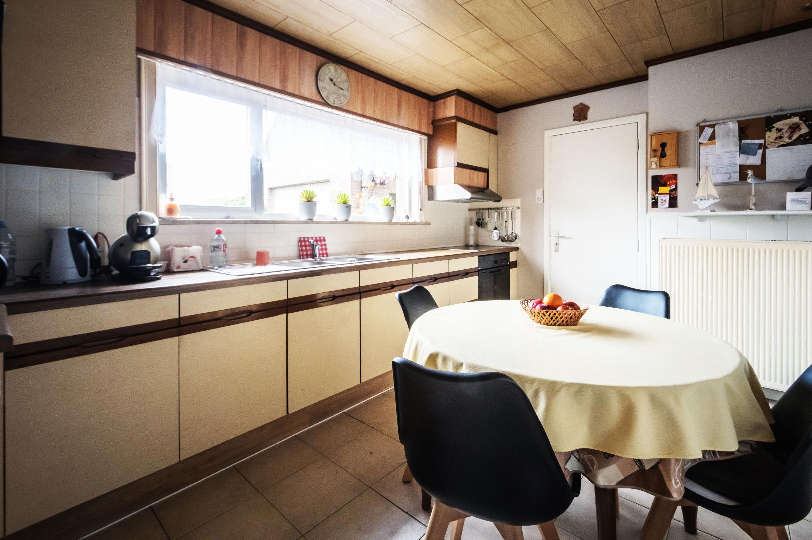 HoB met 3 slpks én extra leefruimte nabij centrum Maldegem 