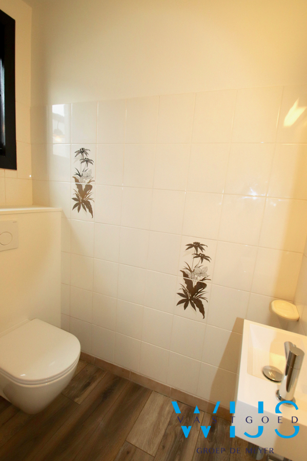 Instapklaar gelijkvloers appartement met 1 slaapkamer &amp; binnenkoer te ASSENEDE! 