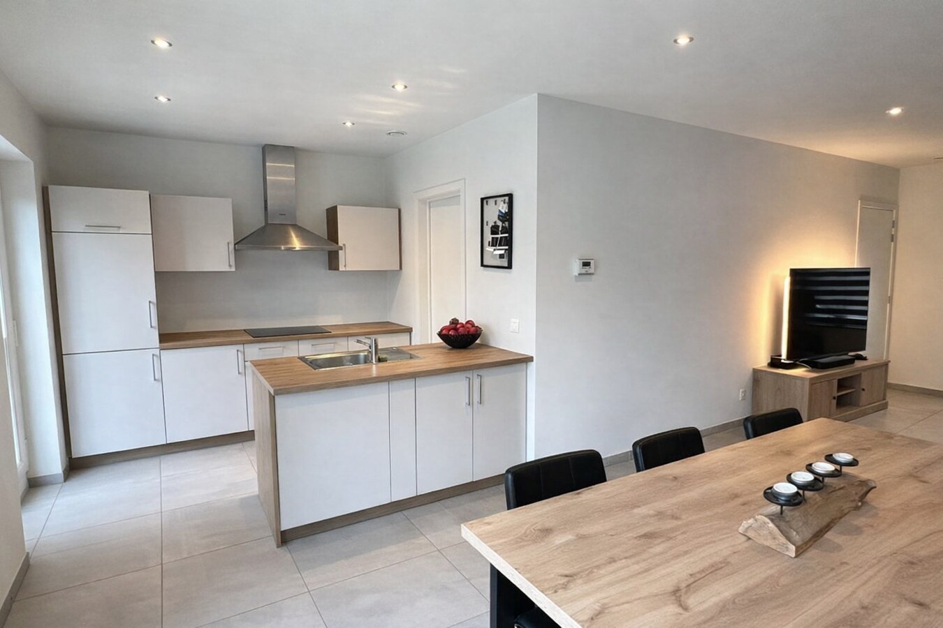 Recente woning in pastorijstijl op een rustige, groene locatie VERKOCHT ONDER REGISTRATIERECHTEN 