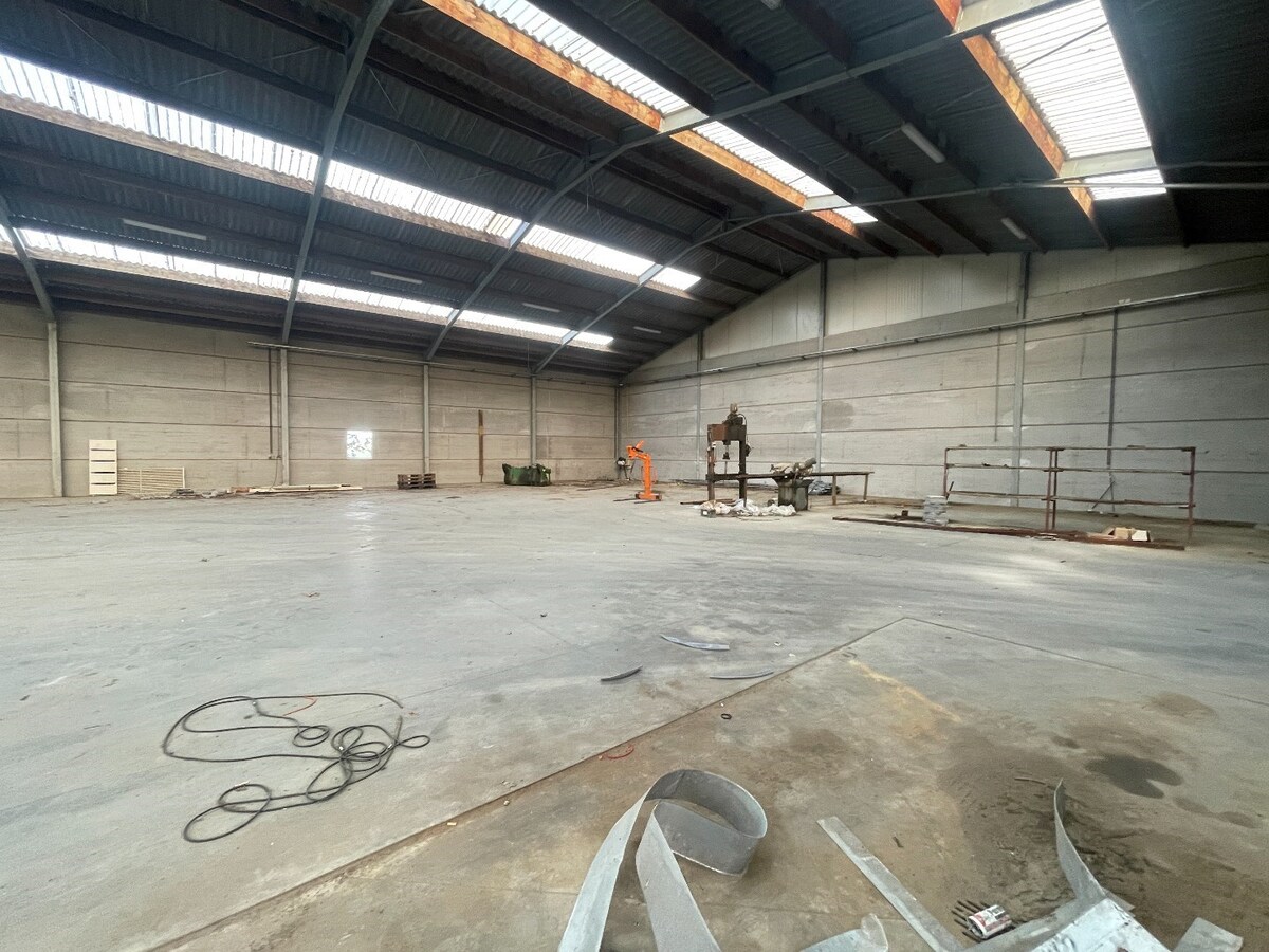 Loods 750 m² te Passendale - Huurprijs 2,5 € per m²/mnd 