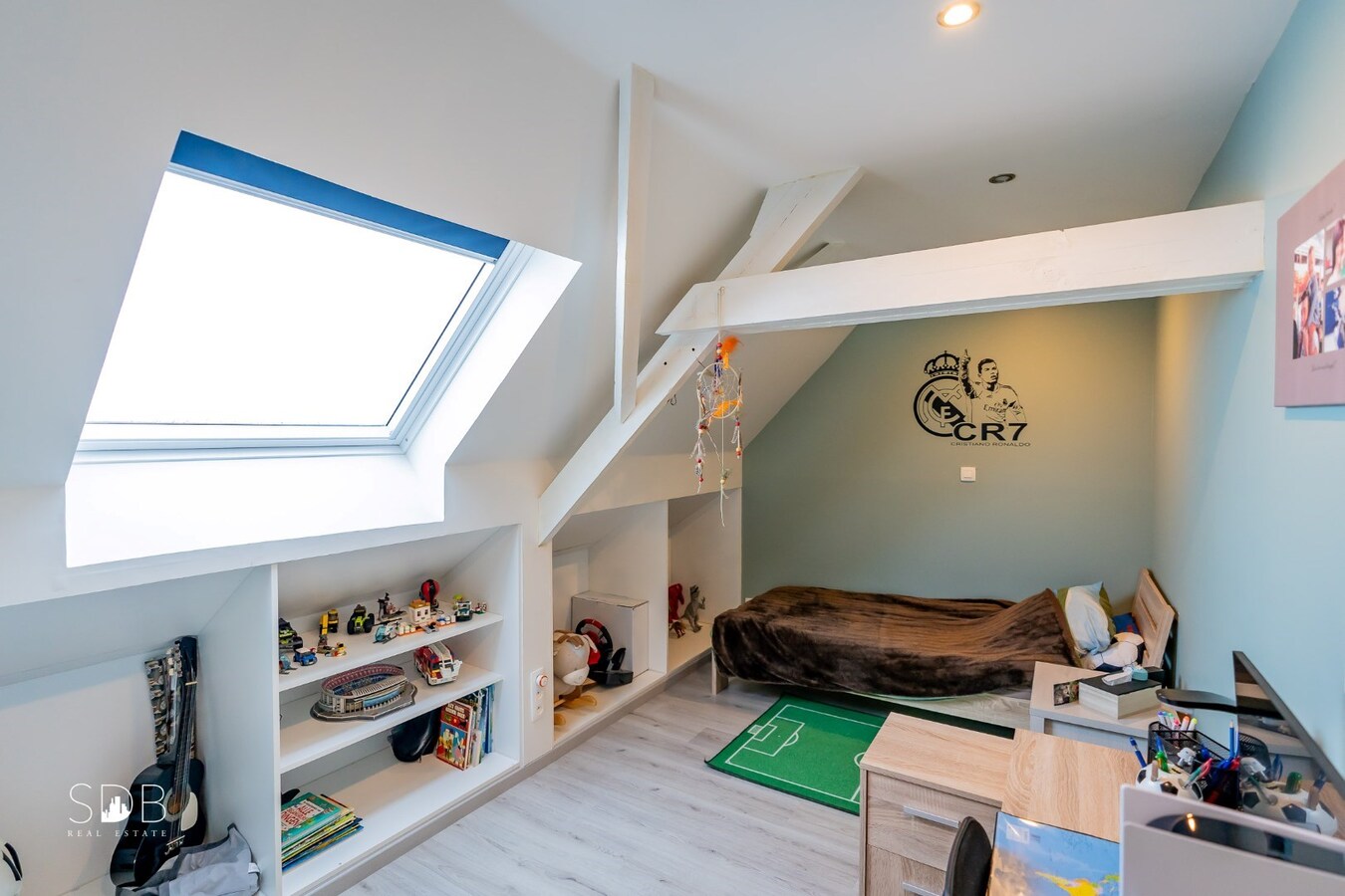 Hedendaagse gesloten bebouwing 