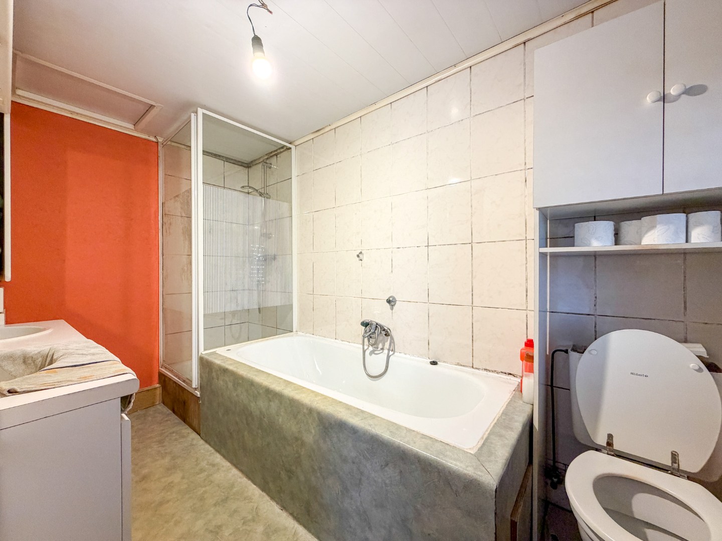 Ruime gezinswoning met 4 slpk, garage en tuin/terras, Ichtegem 