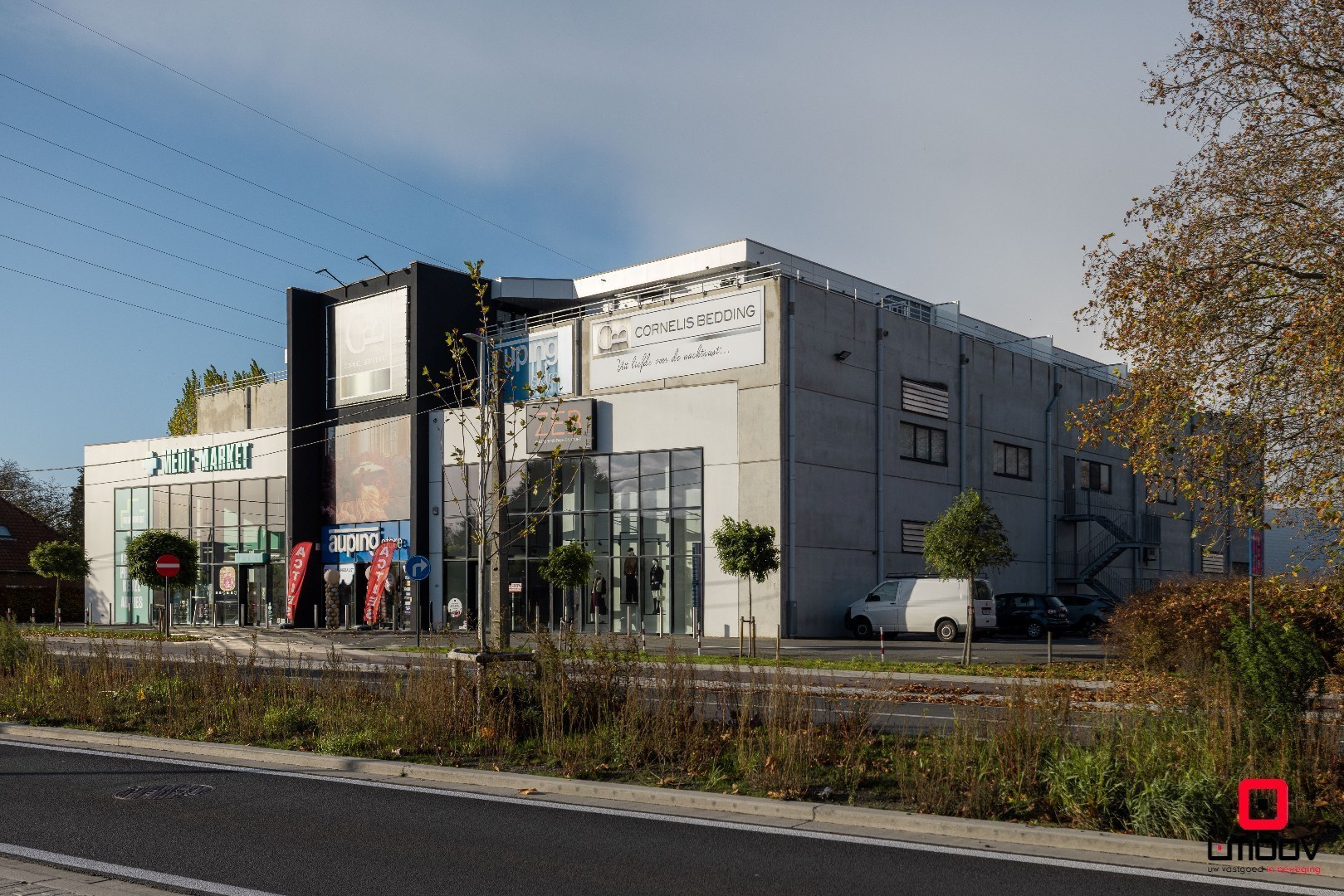 Lichtrijk en modern tweeslaapkamer appartement met groot terras in Oostakker 
