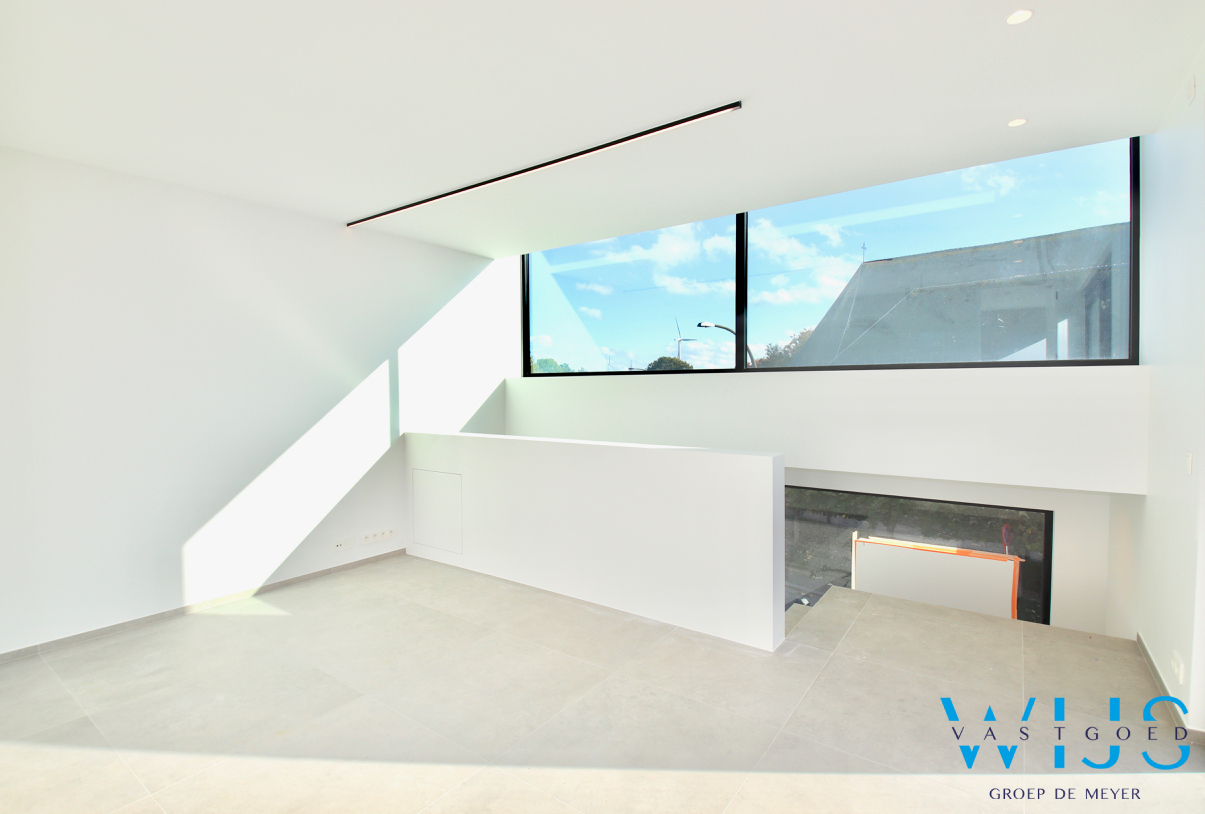 FENOMENAAL appartement met hoge afwerking te KLUIZEN ! 