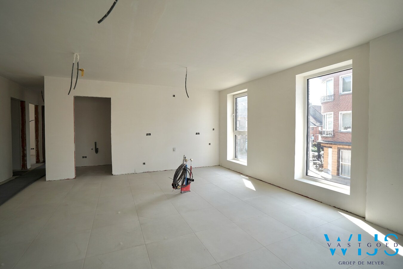 Ruim hoekappartement met 3 slaapkamers en terras 