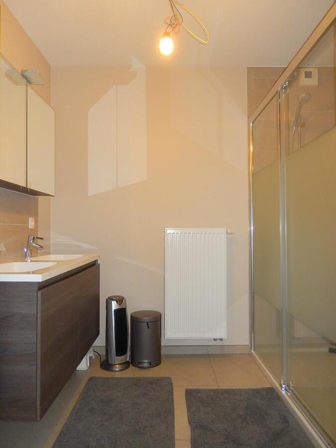 Prachtig nieuwbouwappartement met garage 