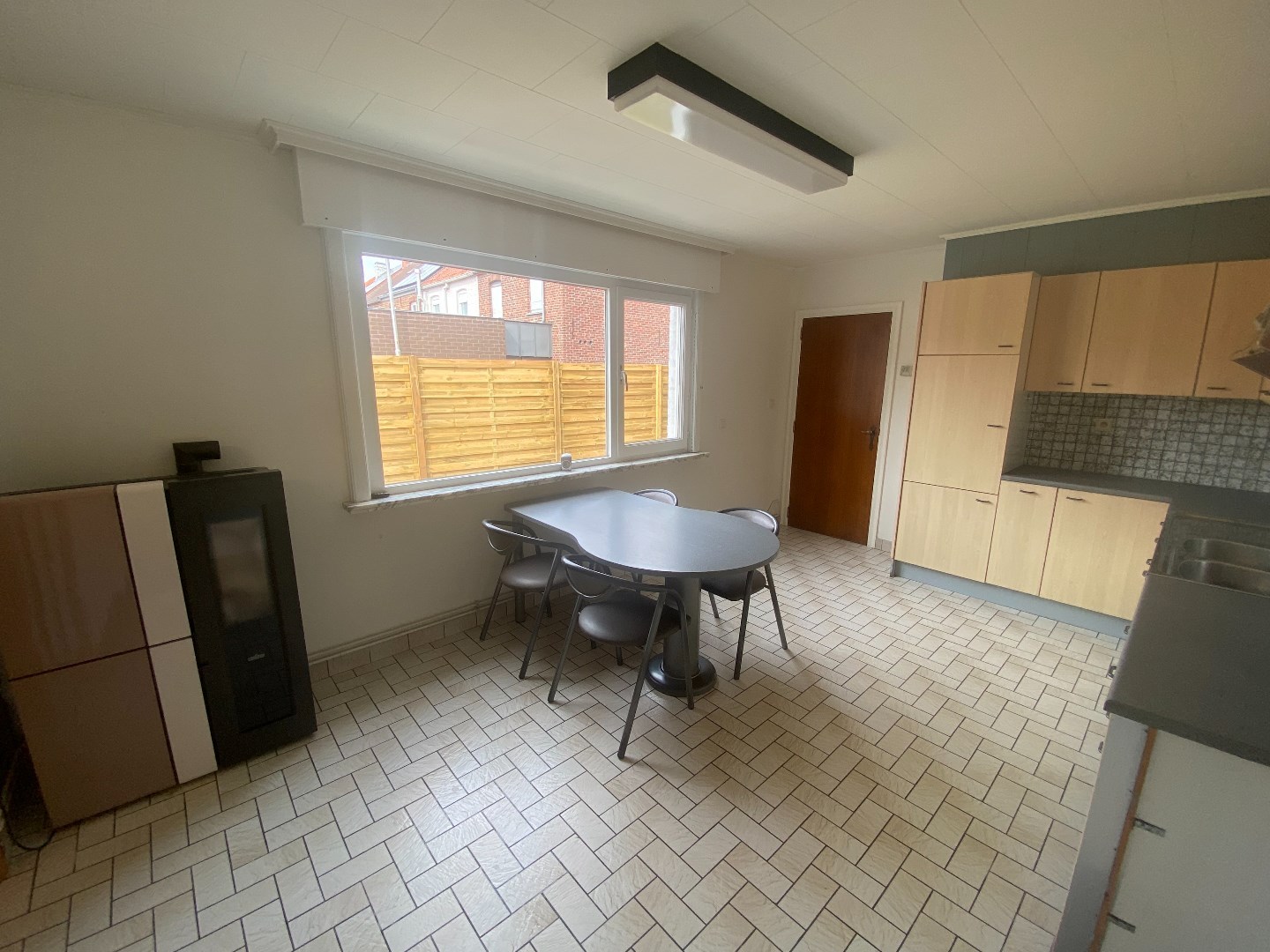 Ruime woning met 3 slaapkamers en tuin nabij het centrum van Wakken 