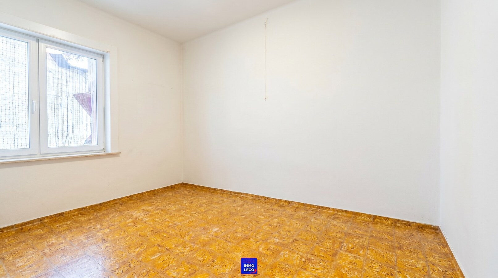 Appartement rez-de-chaussée avec cour, en plein centre-ville ! 