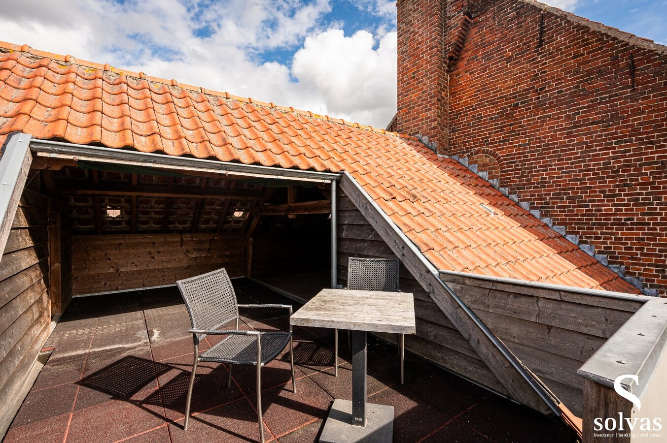 Uniek pand in het hart van Maldegem – wonen en werken onder één dak! 