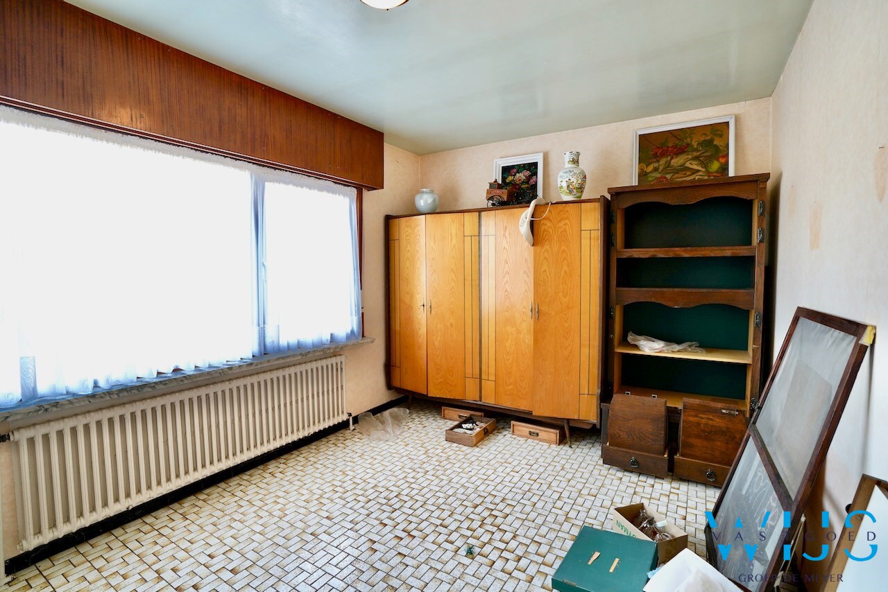 Volwaardig woonhuis met bijgebouwen te Wippelgem ! 