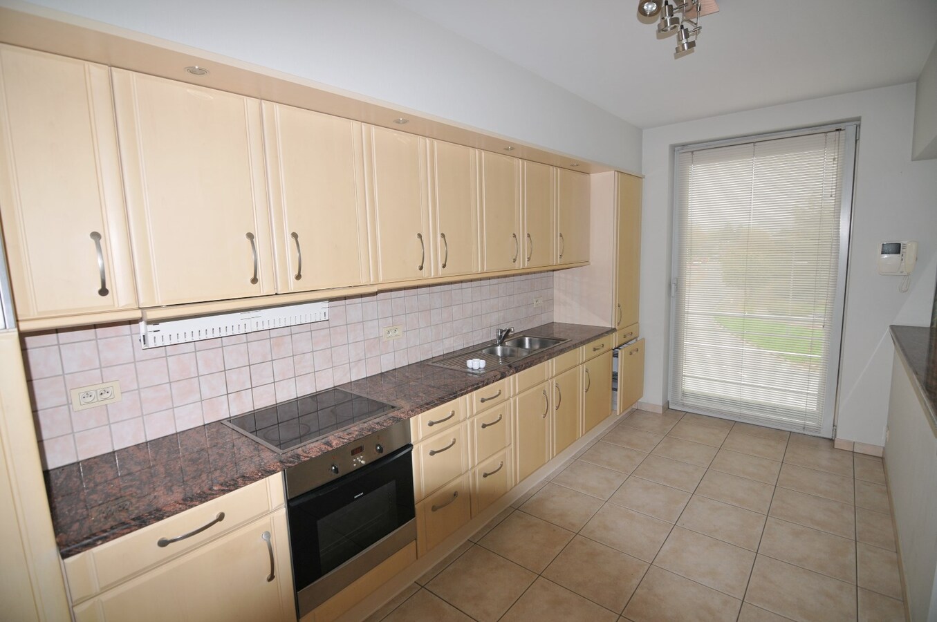 Mooi appartement met zicht op de Kluisberg (levenslang huurcontract mogelijk) 