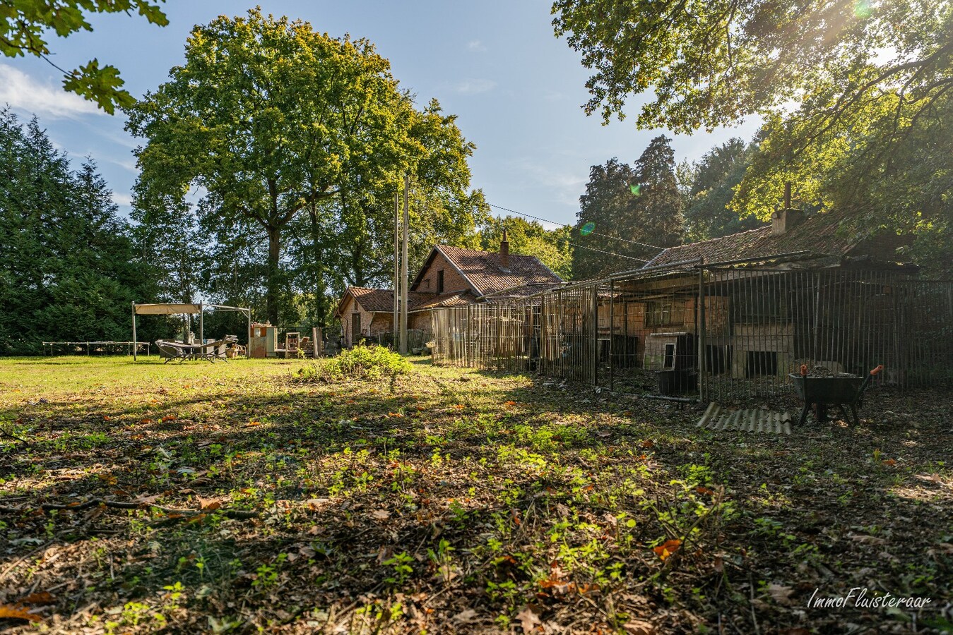 Rustig gelegen woning met renovatiepotentieel op ca. 40 are in Beverlo 