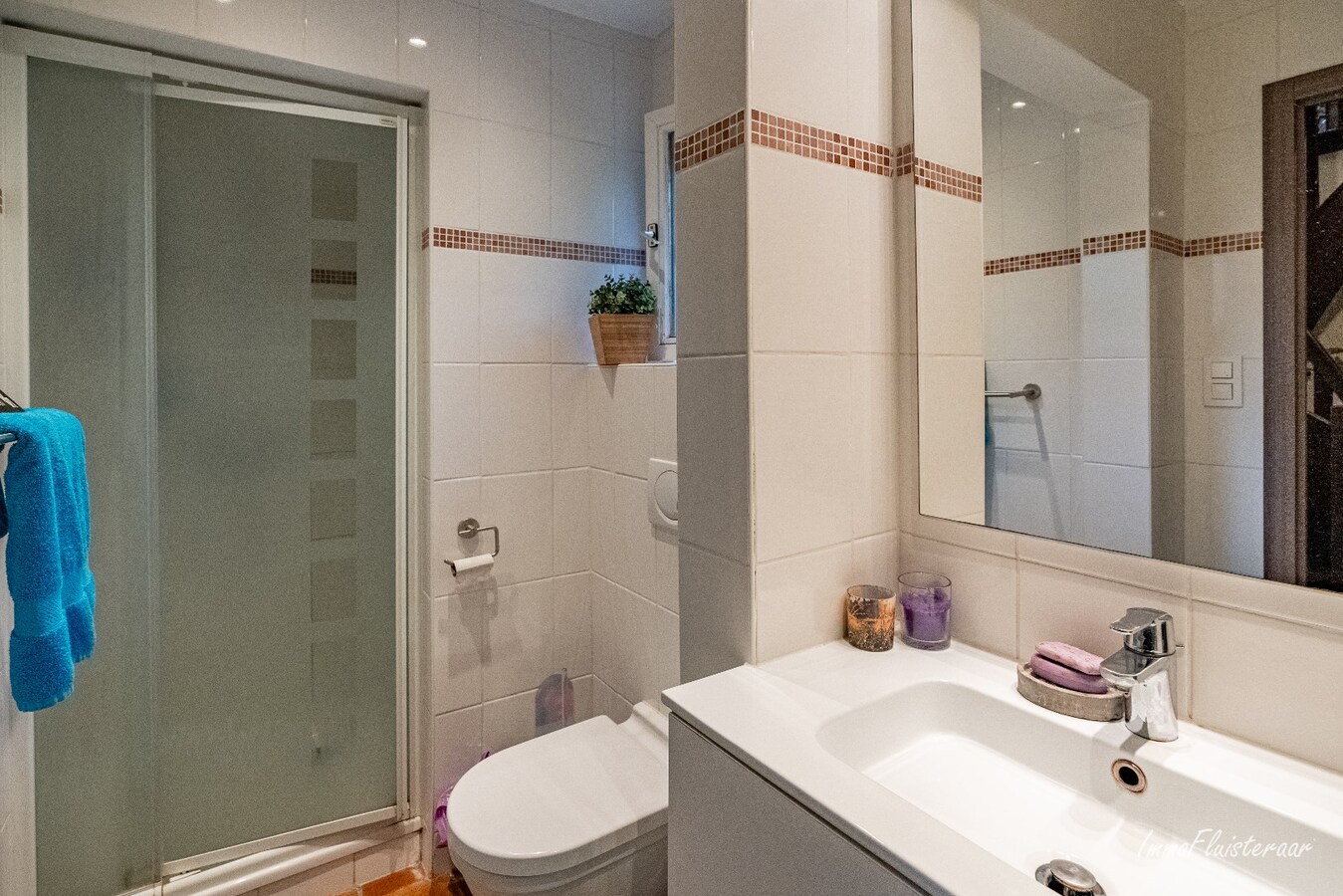 Maison prête à emménager dans un environnement boisé d'environ 24 ares à Keerbergen. 