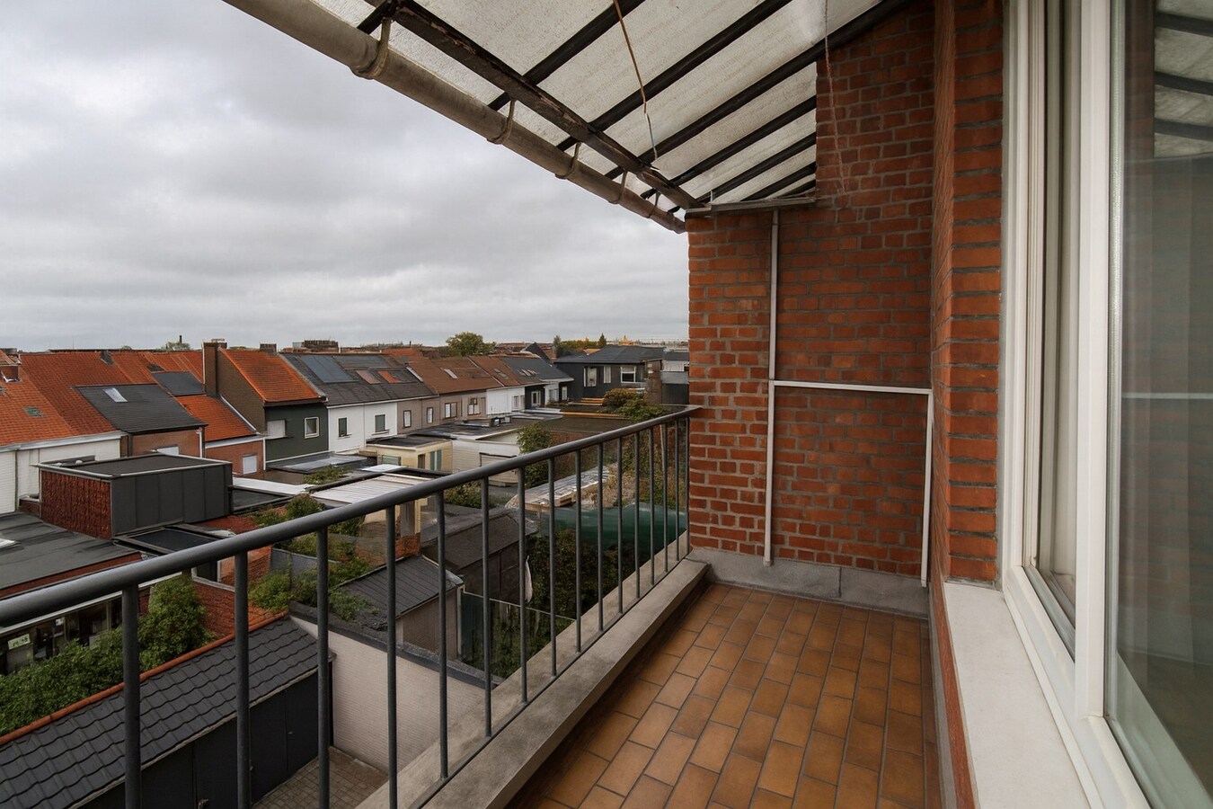 Te koop: Charmant en lichtrijk appartement met twee terrassen op toplocatie in Sint-Niklaas! 