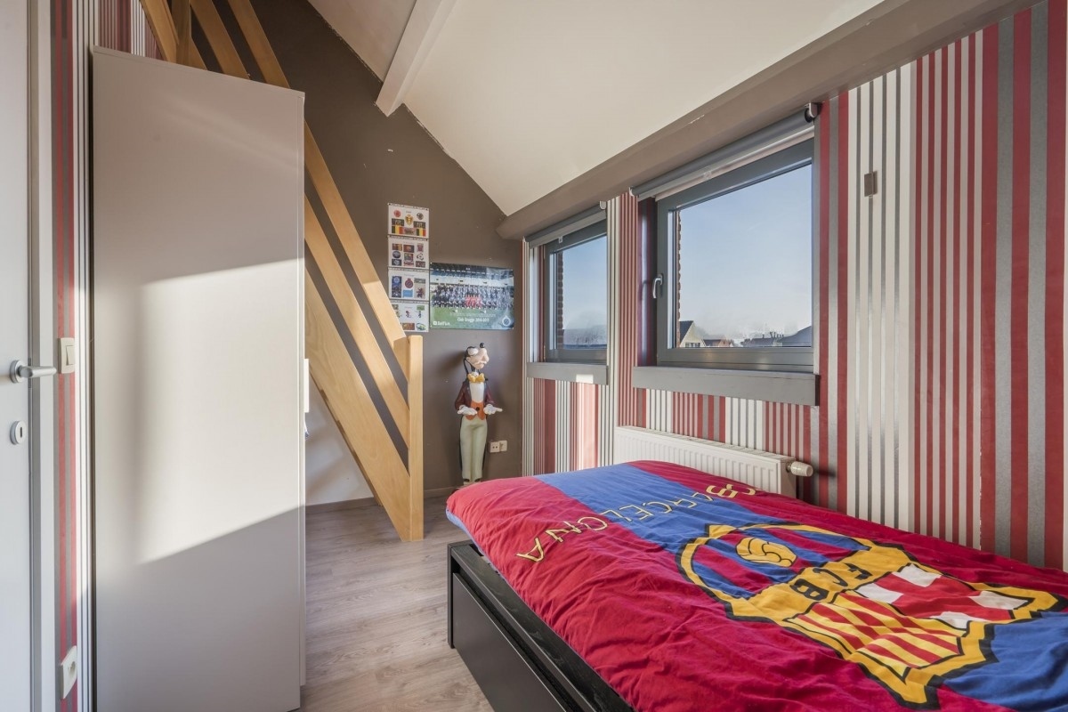 Rustig gelegen gezinswoning met tuin, garage &amp; oprit - Maldegem 