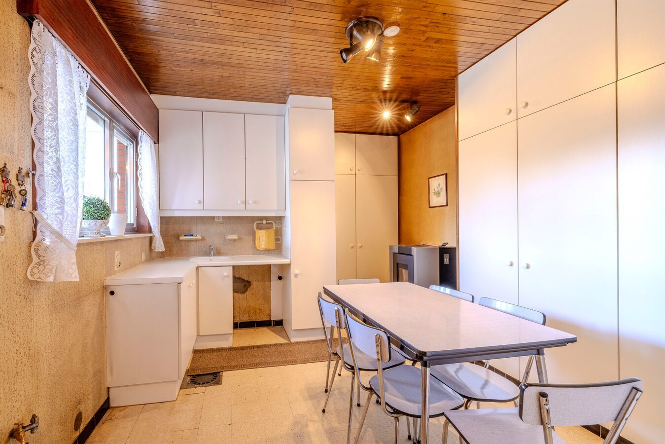 Ruime gezinswoning met 4 slpks op 568 m² 