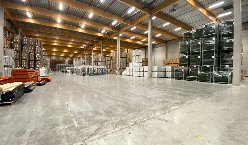 Recent logistiek magazijn te huur in IZ De Hulst Willebroek