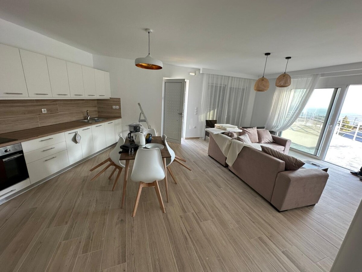 Grieks eiland Kreta : nieuwe, bemeubelde (vakantie)woning met zwembad 