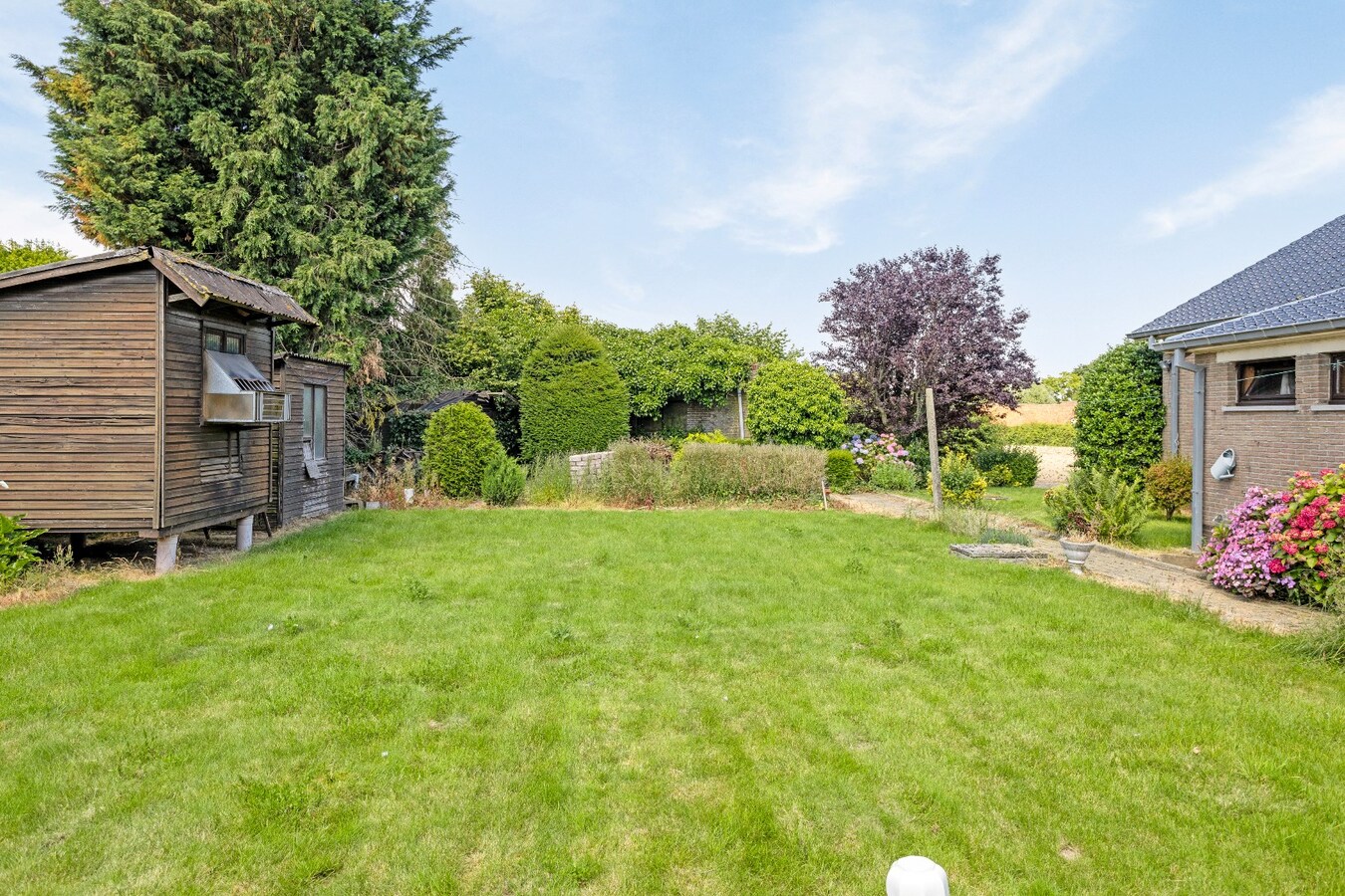 Prachtig gelegen woning met drie slaapkamers in Mullem 