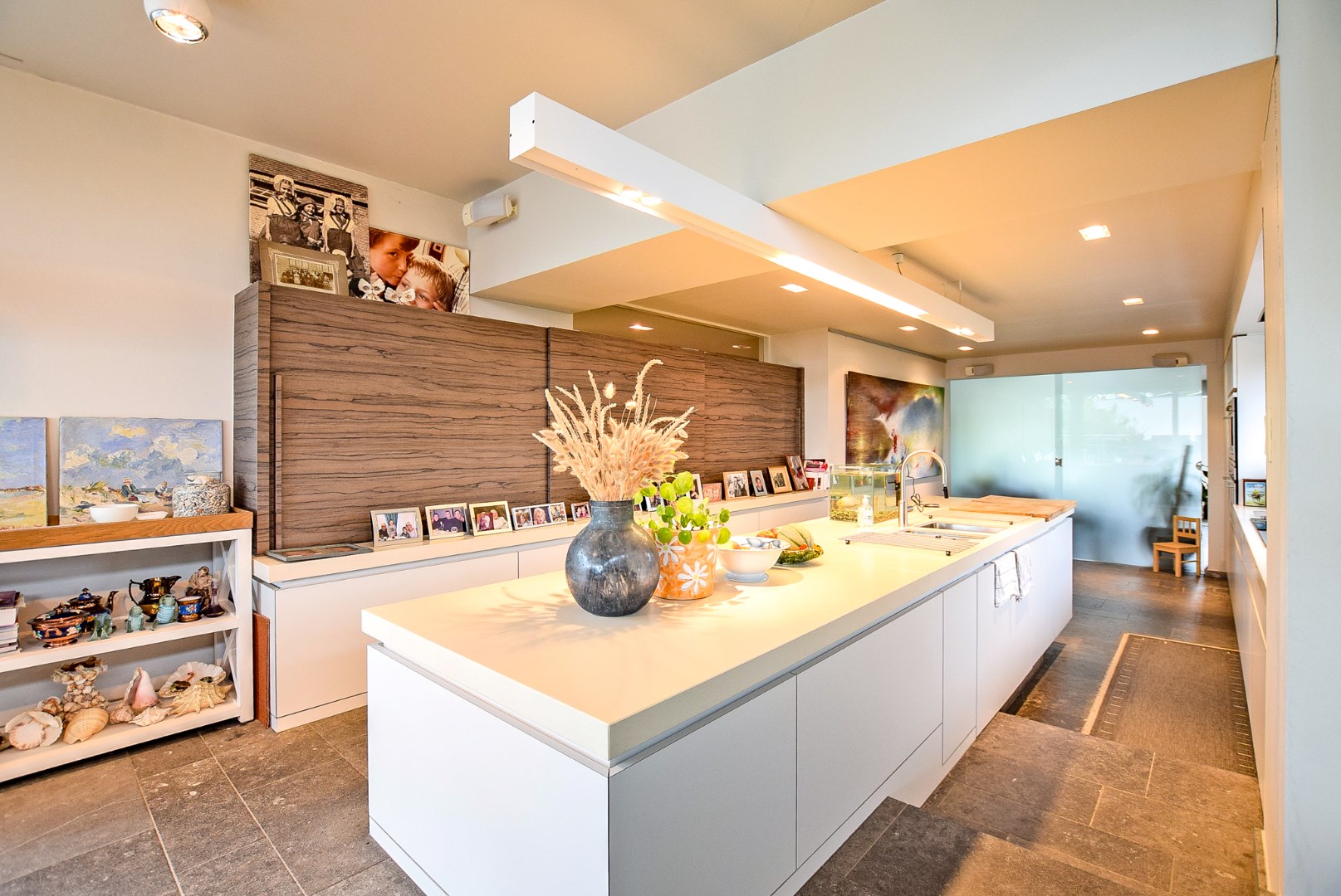 Goed gelegen polyvalent eigendom te Oostduinkerke op 749m². 