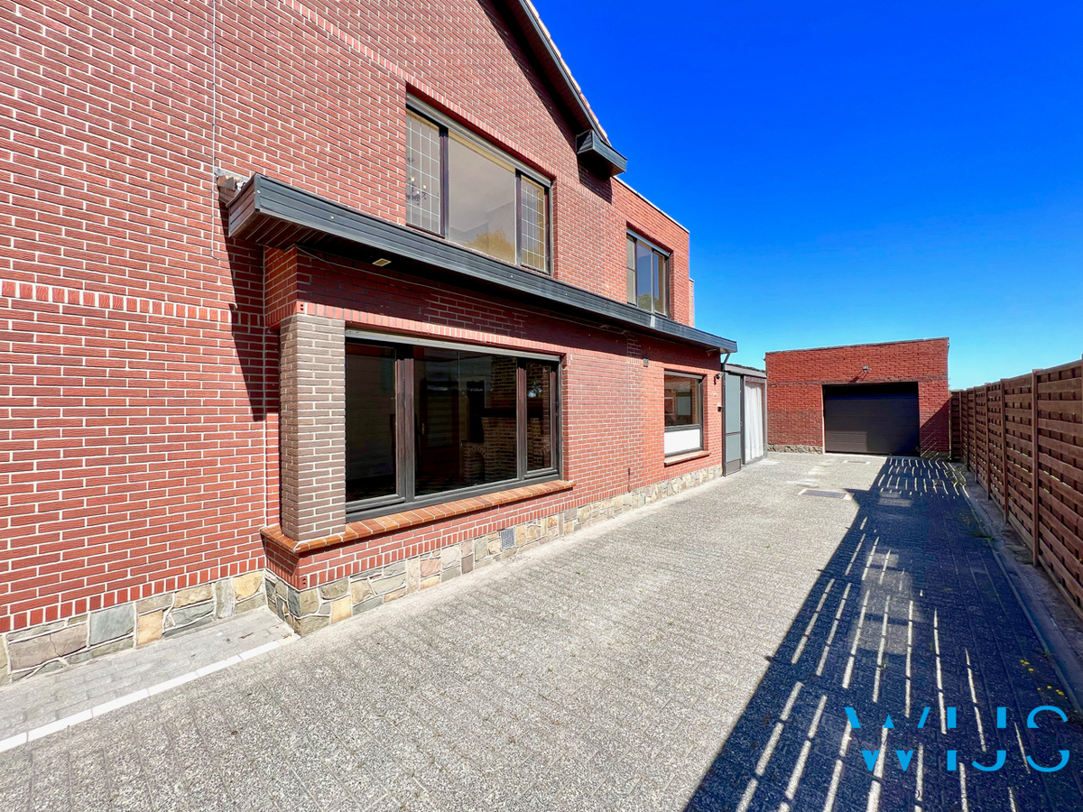 Ruim woonhuis op een zeer rustige locatie in Ertvelde ! 