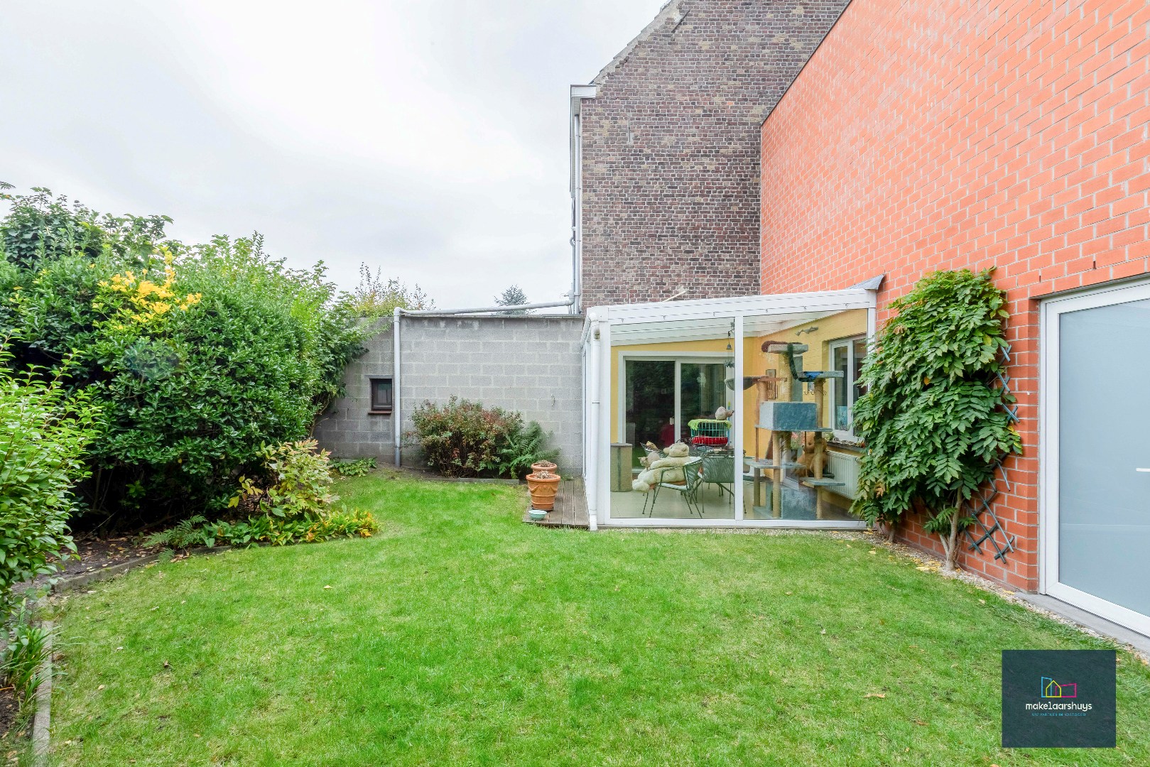 Ruime HOB met tuin, garage en 4 slaapkamers in Wondelgem 